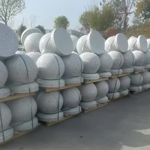 长春 白麻花岗岩石材圆球，石球，挡车球，隔离球，景观石球，风水球等