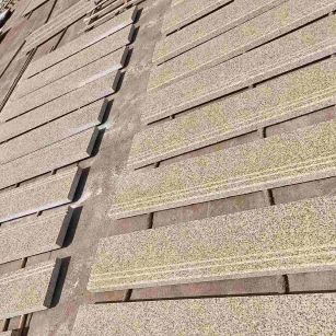 长春 黄金麻花岗岩光面楼梯踏步