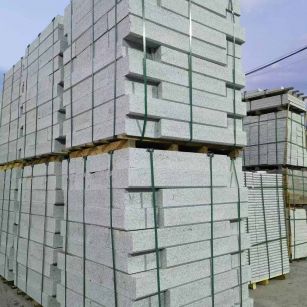 长春 芝麻白花岗岩路沿石，路缘石，路肩石，道牙，立缘石，马路牙子，街沿石，侧石等