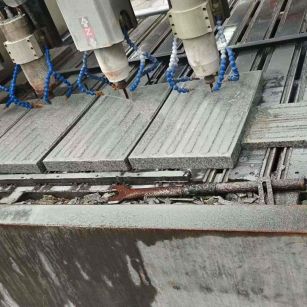 长春 芝麻白花岗岩荔枝面盲道雕刻