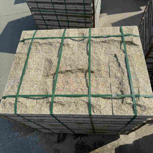 长春 黄金麻花岗岩石材自然面蘑菇石成品