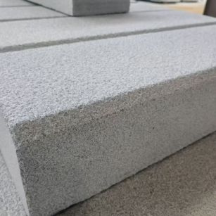 长春 芝麻灰荔枝面路沿石