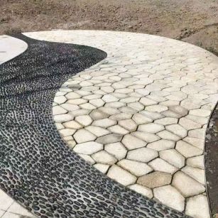 长春 黄金麻冰裂纹地铺石工地铺装案例