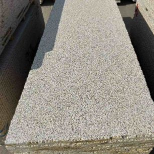 长春 黄金麻花岗岩荔枝面毛板，半成品