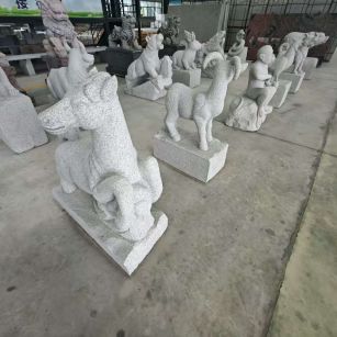 长春 芝麻白花岗岩造型立体雕刻——十二生肖