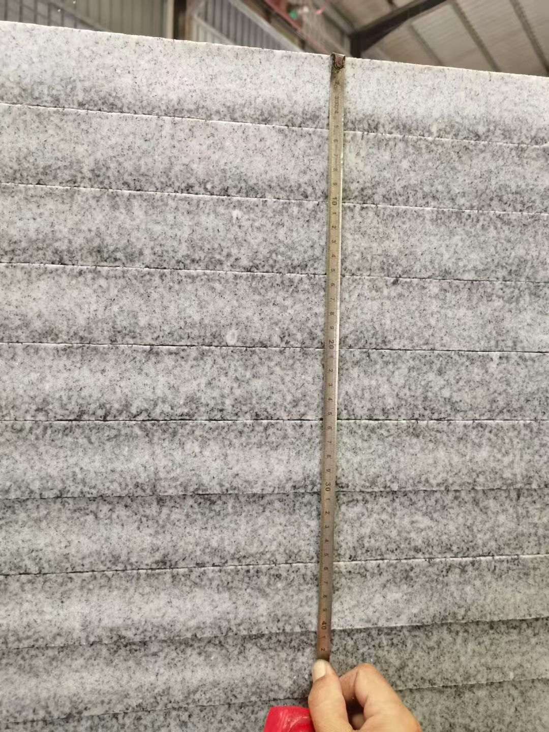 长春 芝麻白火烧成品厚薄均匀，B料价格接近A料质量