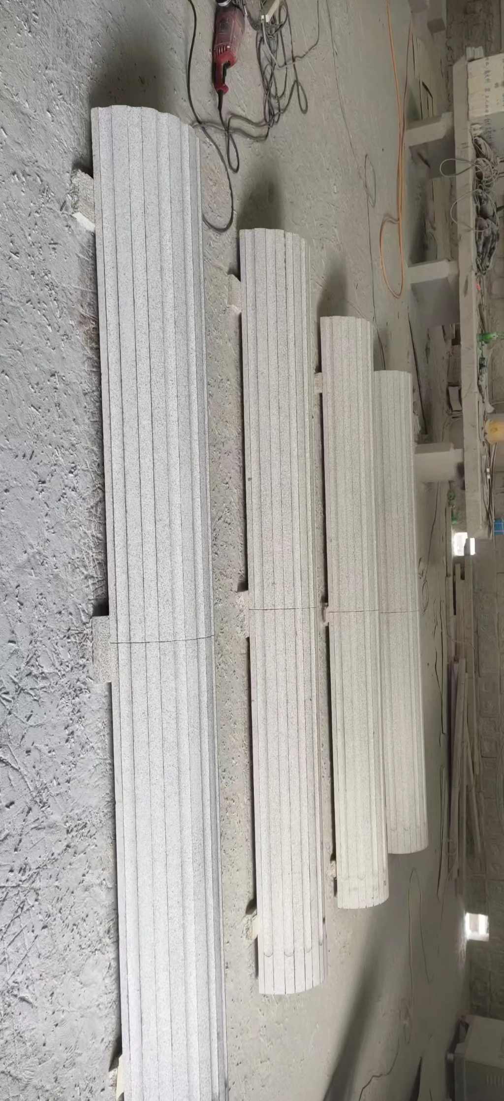 长春 花岗岩厂家带你看白麻花岗岩门楼大柱柱皮