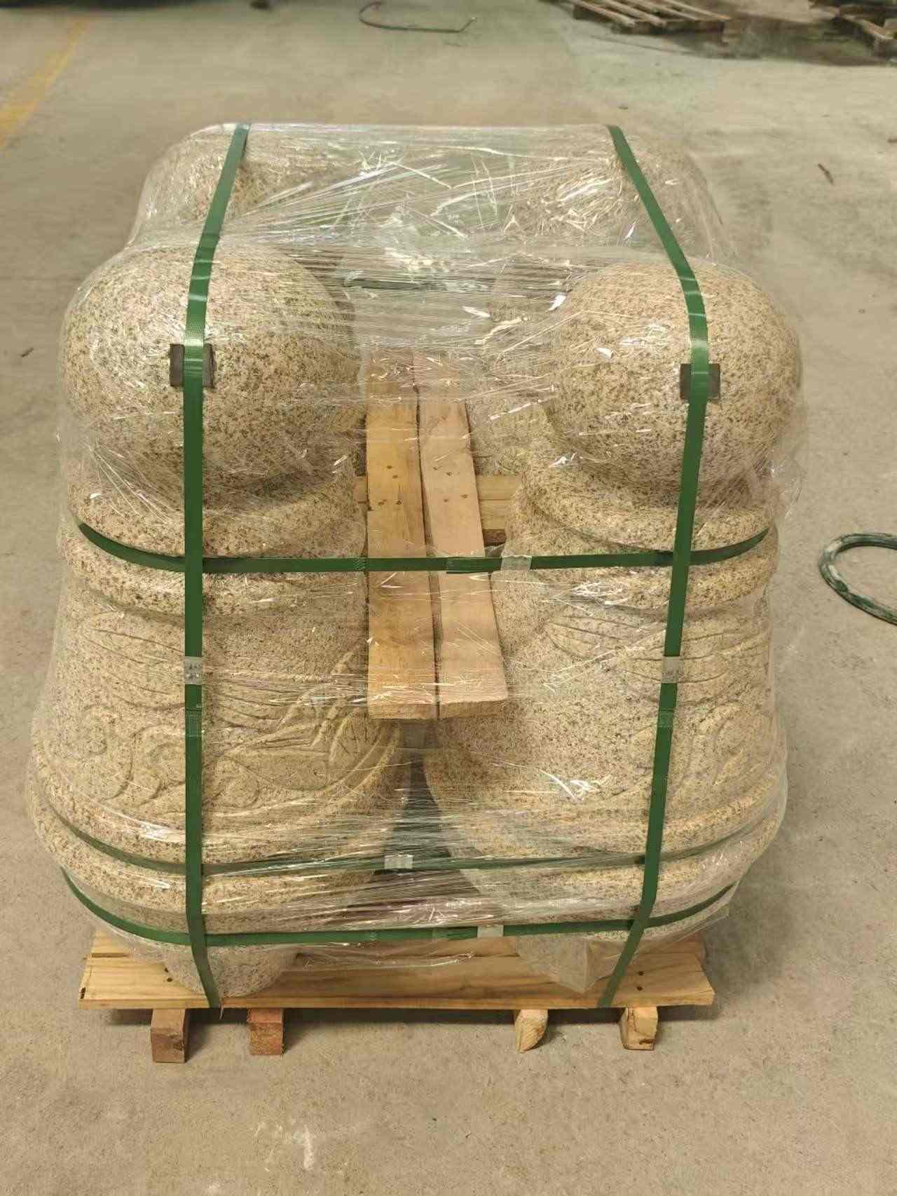 长春 黄金麻异形定制雕花——棒棒糖挡车柱