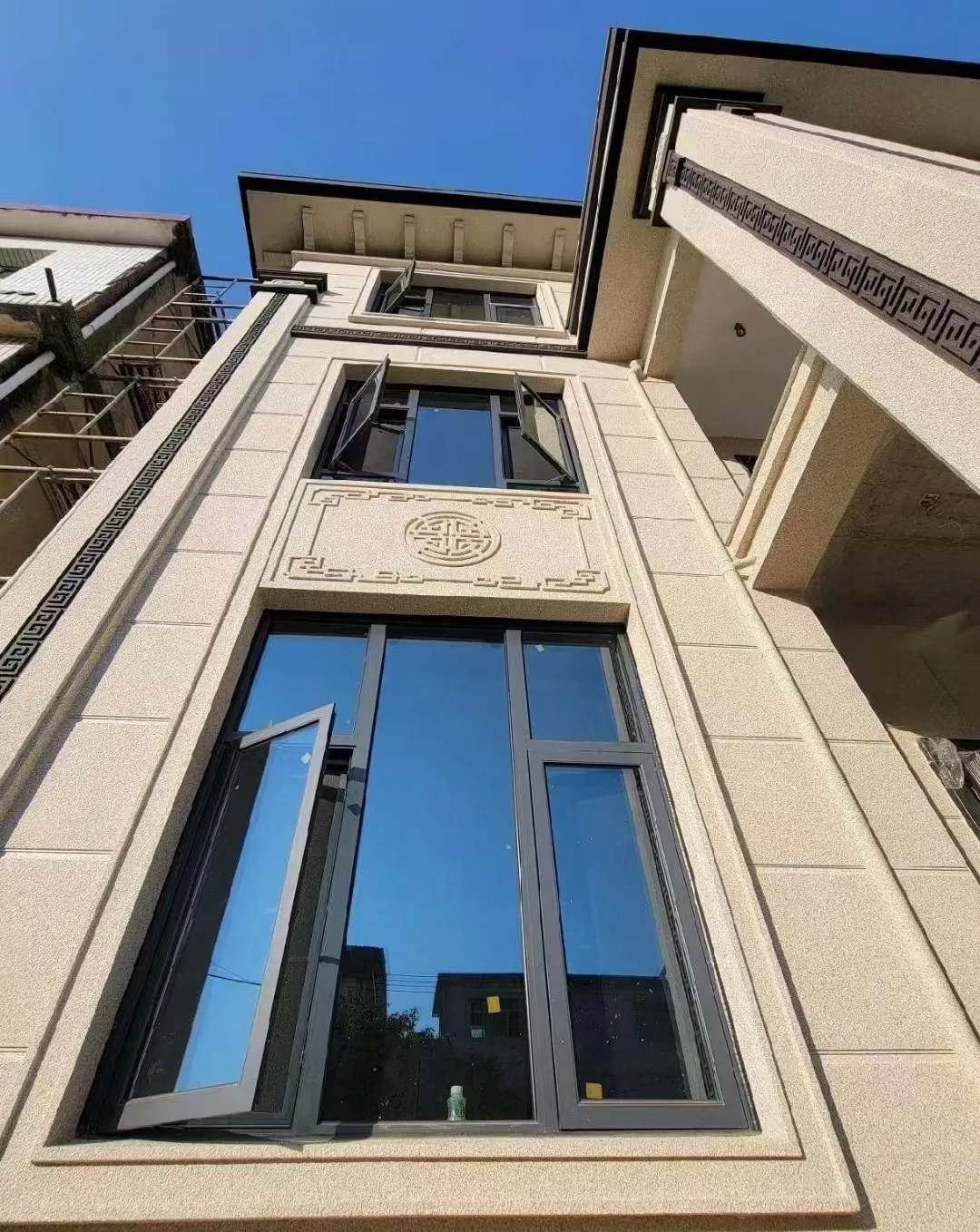 长春 黄金麻荔枝面别墅外墙干挂效果展示