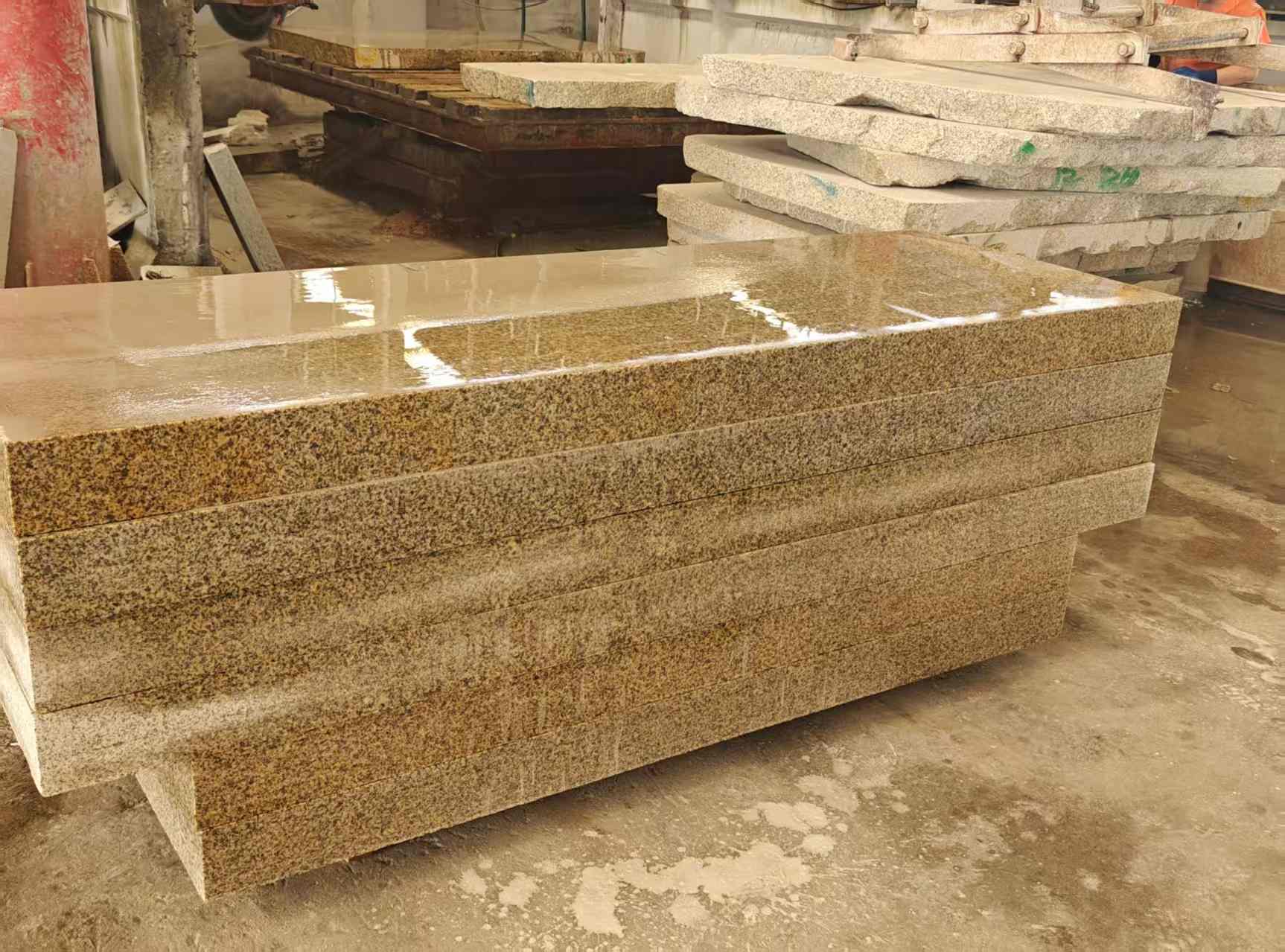 长春 黄金麻栏杆料半成品加工中