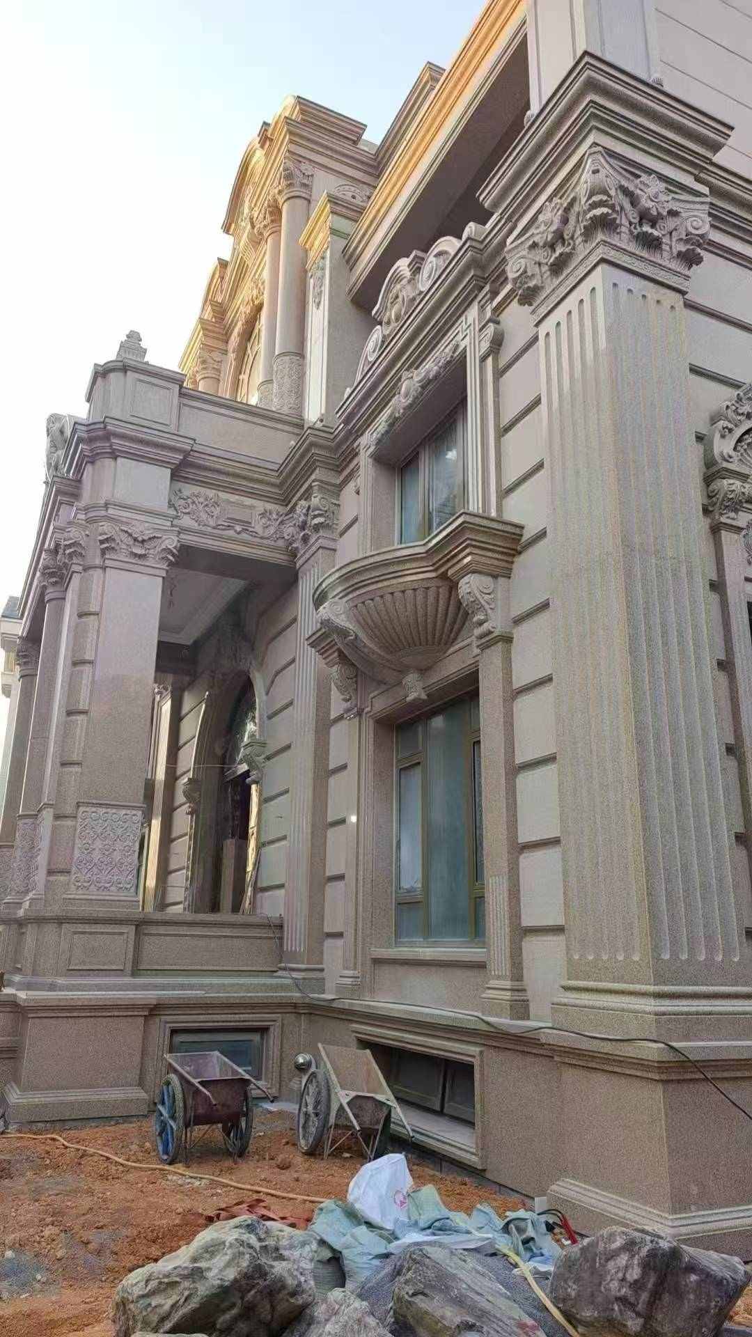 长春 黄金麻花岗岩光面别墅外墙干挂施工完成