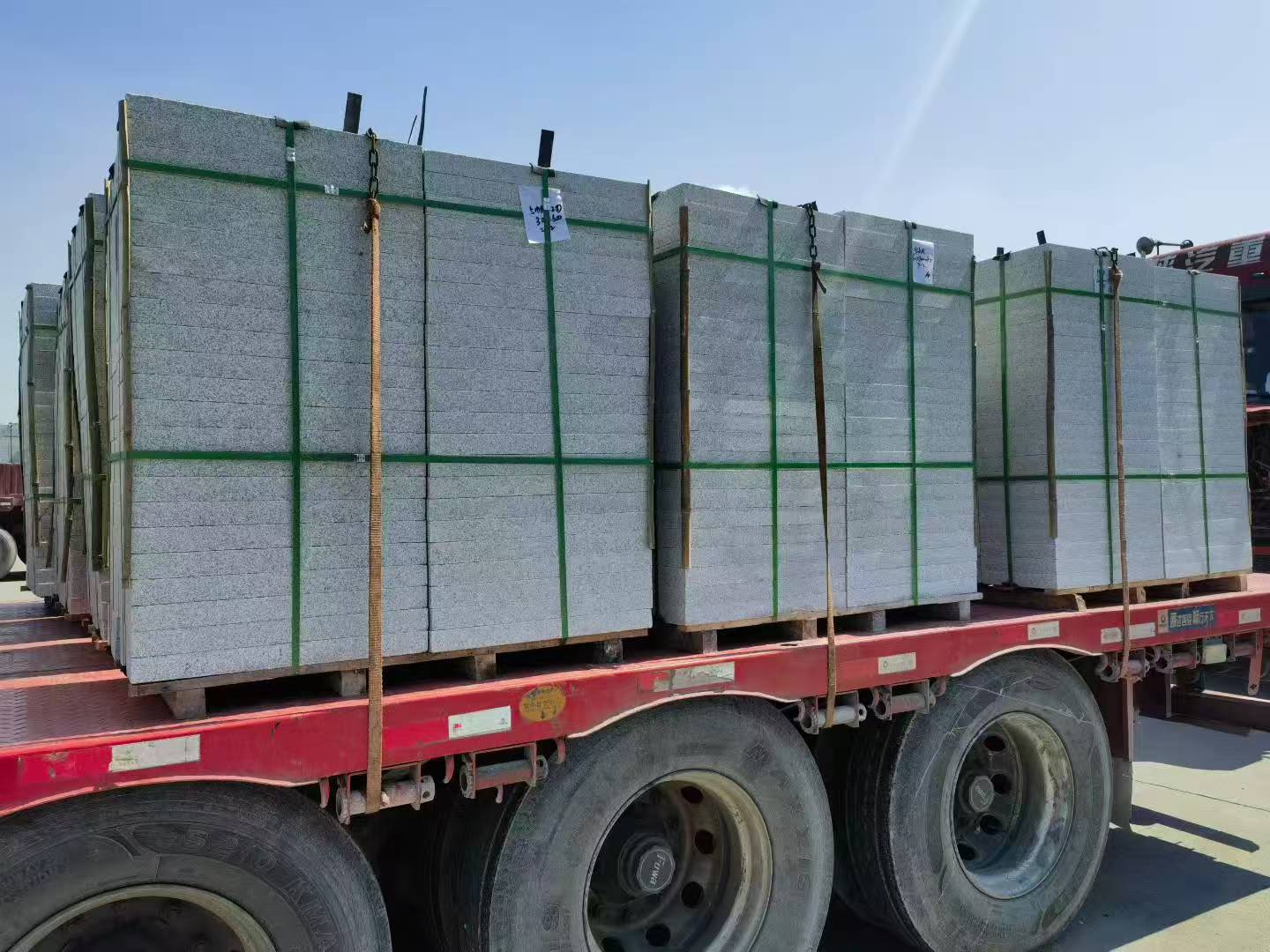 长春芝麻白花岗岩出货日常地铺石