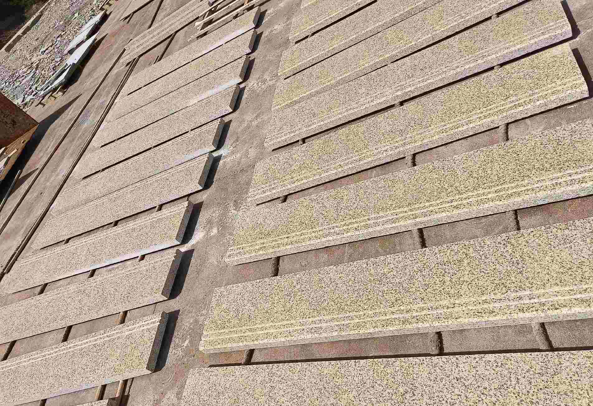 长春 黄金麻花岗岩光面楼梯踏步