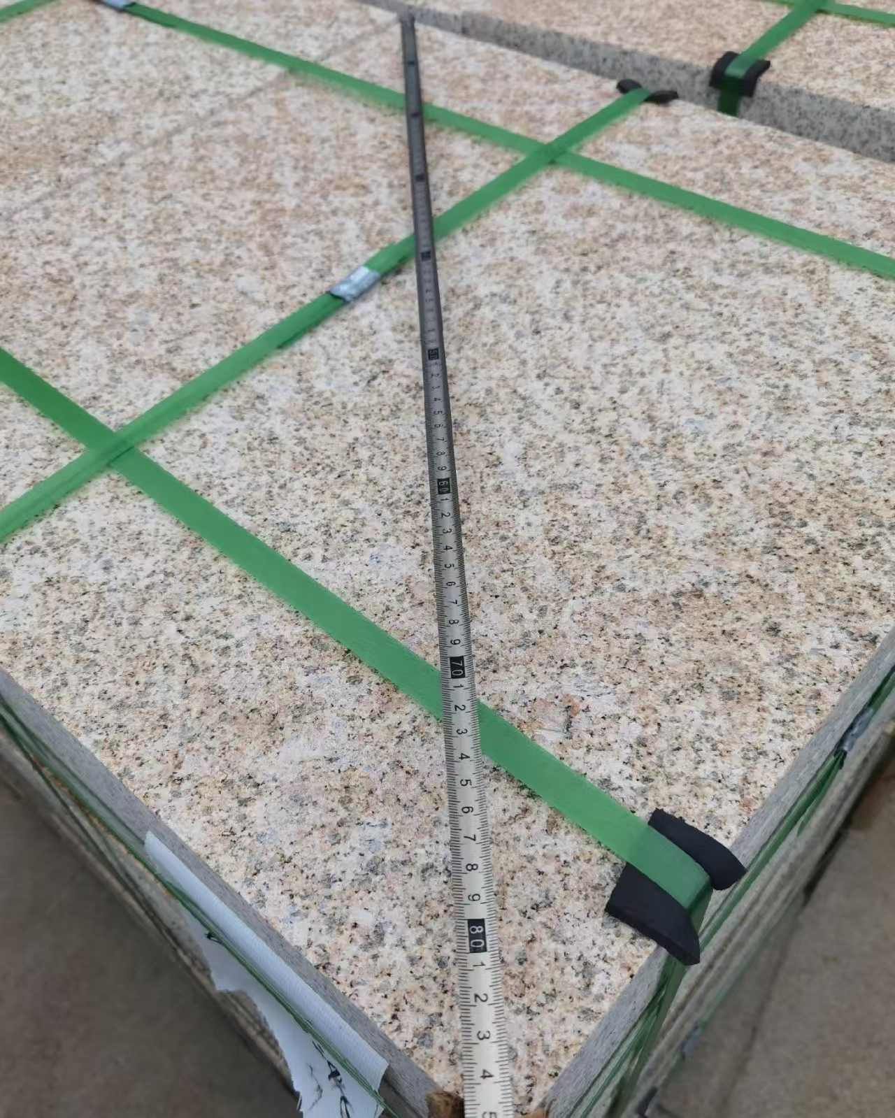 长春 黄金麻火烧面地铺石