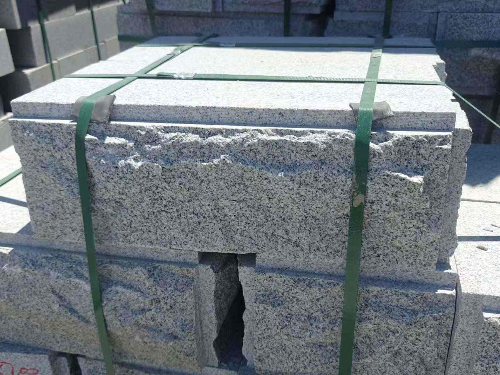 长春 芝麻白花岗岩自然面成品