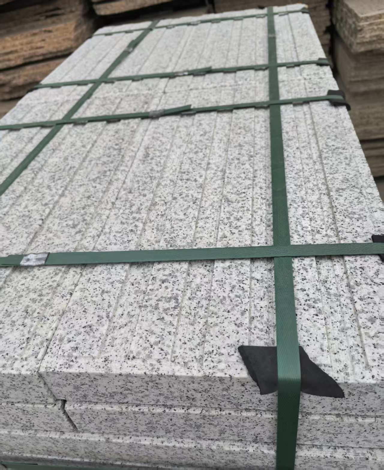 长春 白麻花岗岩直行盲道石，盲条，地铺石