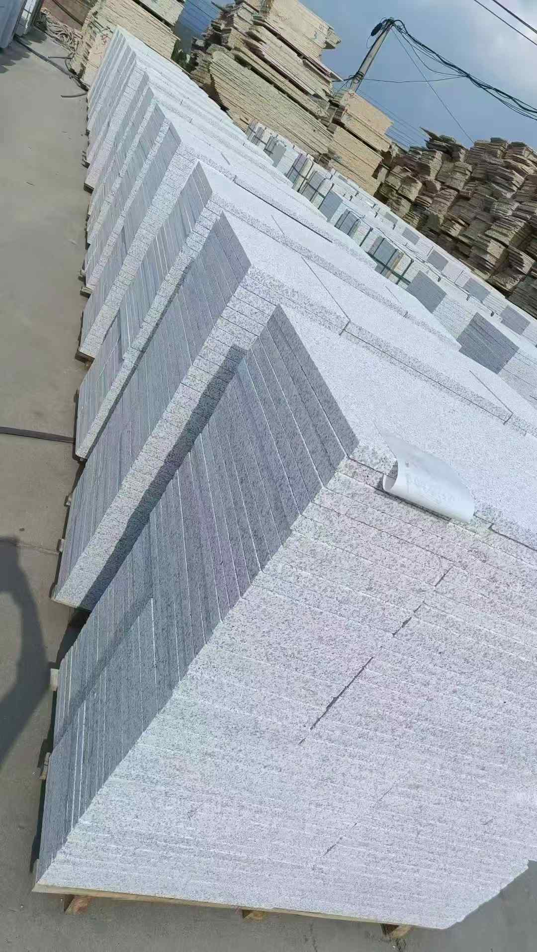 长春 白麻荔枝面花岗岩地铺石