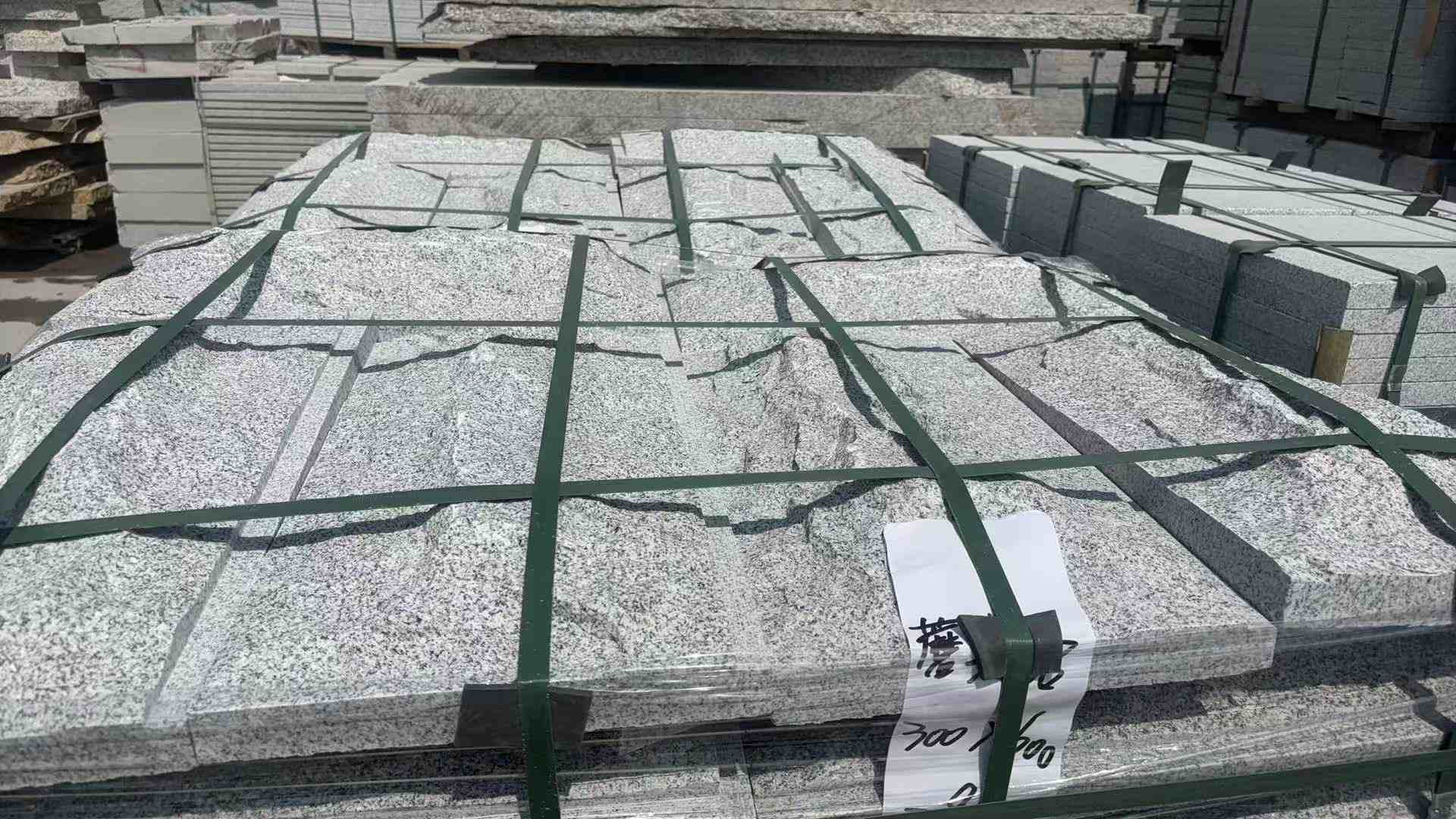 长春 芝麻白蘑菇石成品