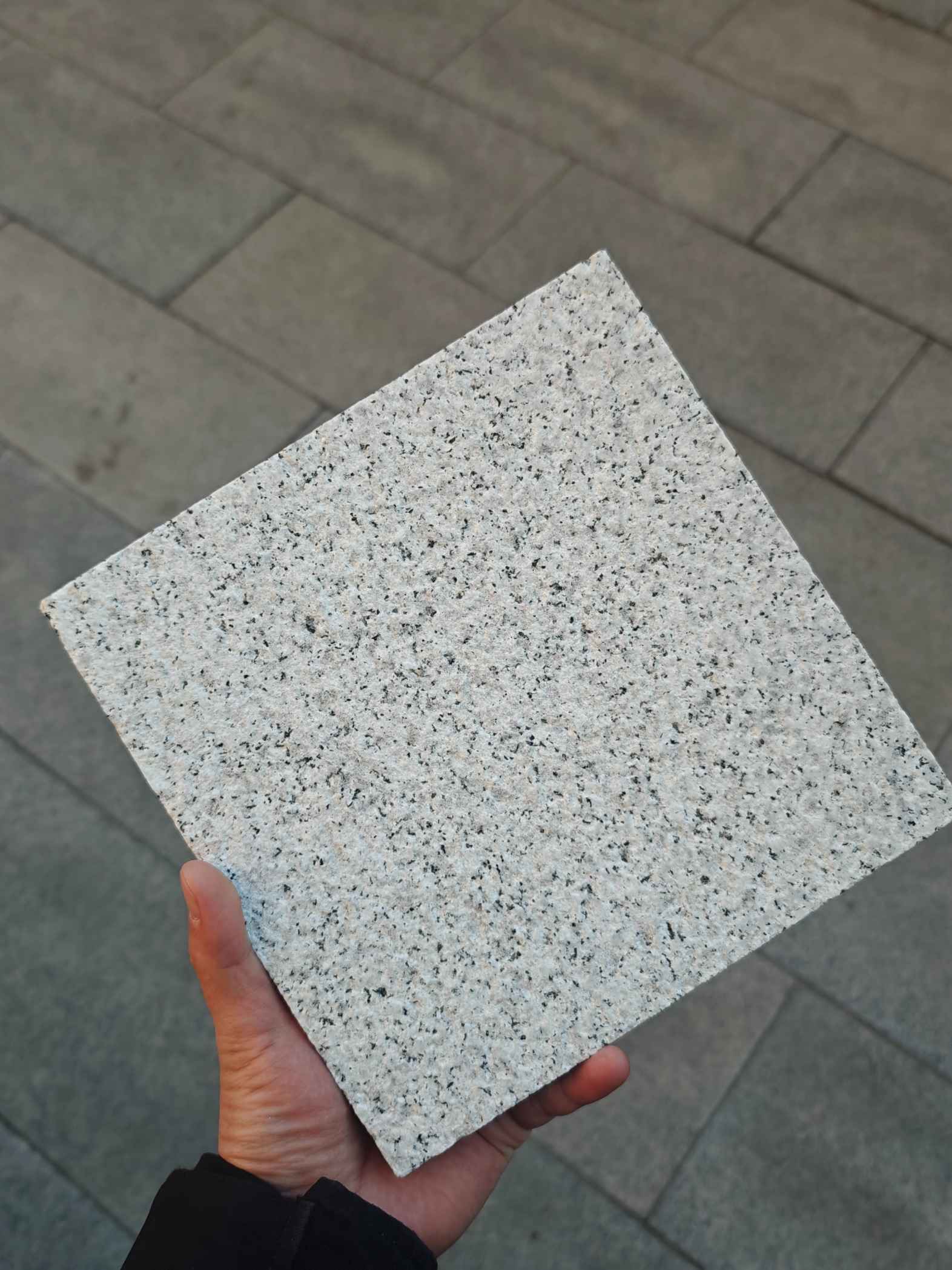 长春 白麻荔枝面花岗岩石材